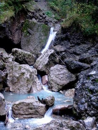 2010-10-31 09:23:31